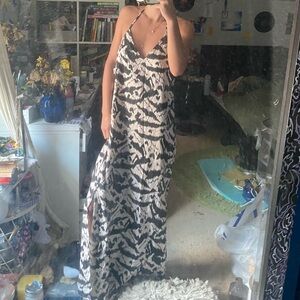 Old Navy Black and White Flowy Patterned Maxi Dress